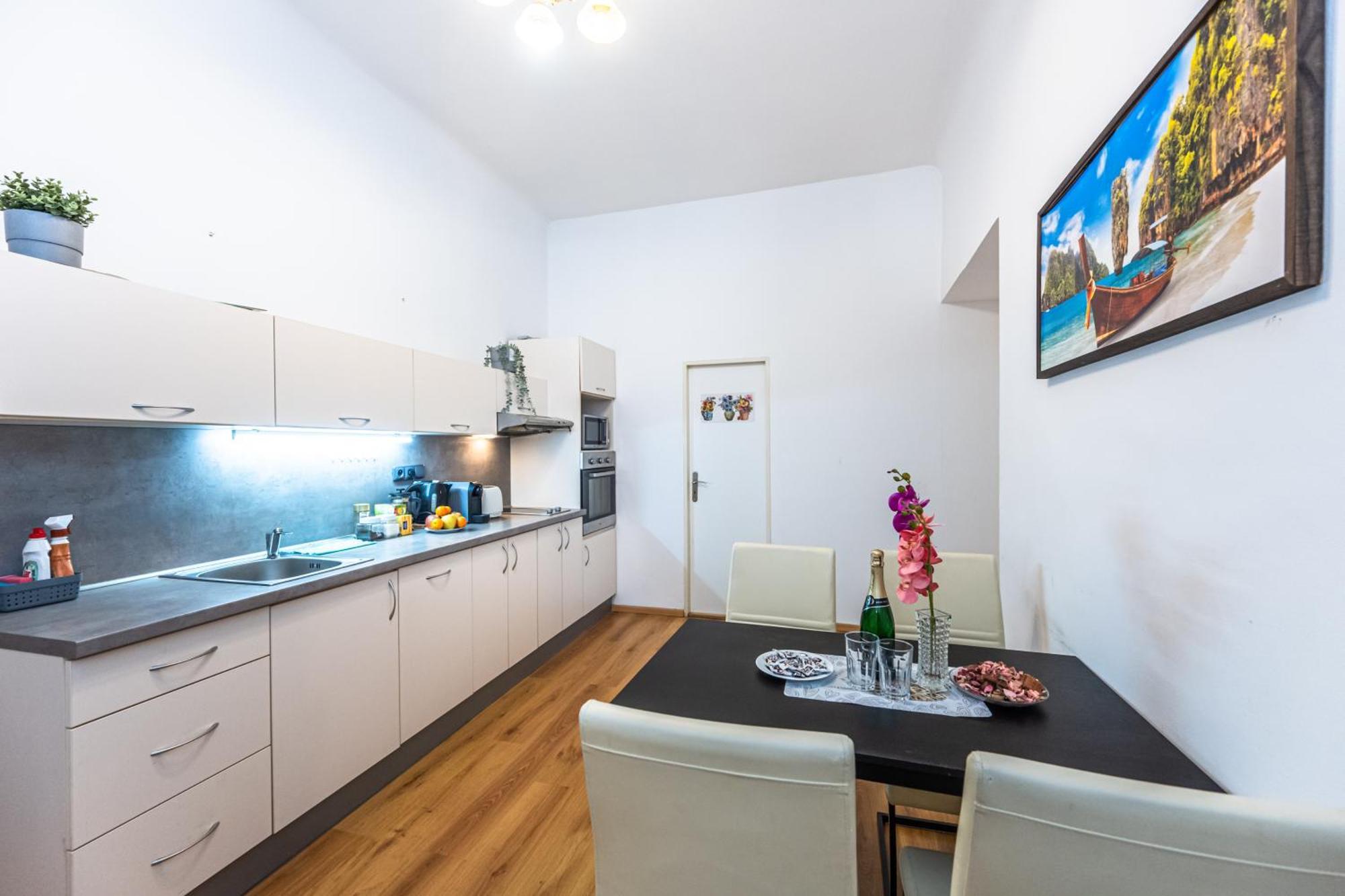 Wenceslas Square 2 Bedroom Apartment Praga Esterno foto