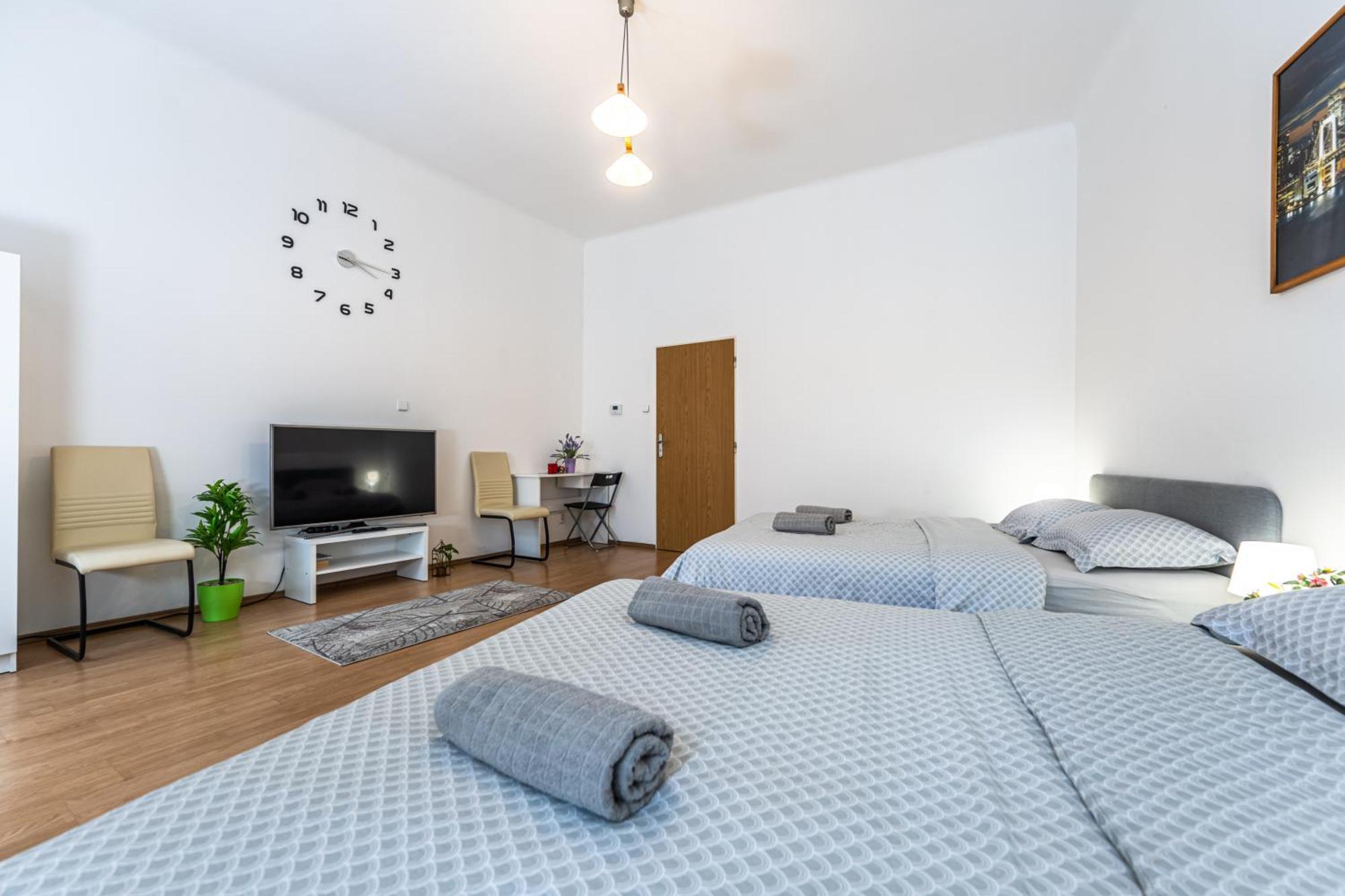 Wenceslas Square 2 Bedroom Apartment Praga Esterno foto